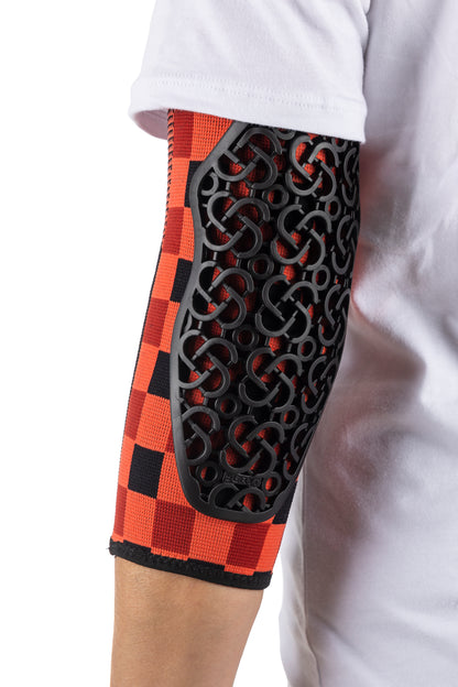 SERYT Flow Elbow Pads Checker Red