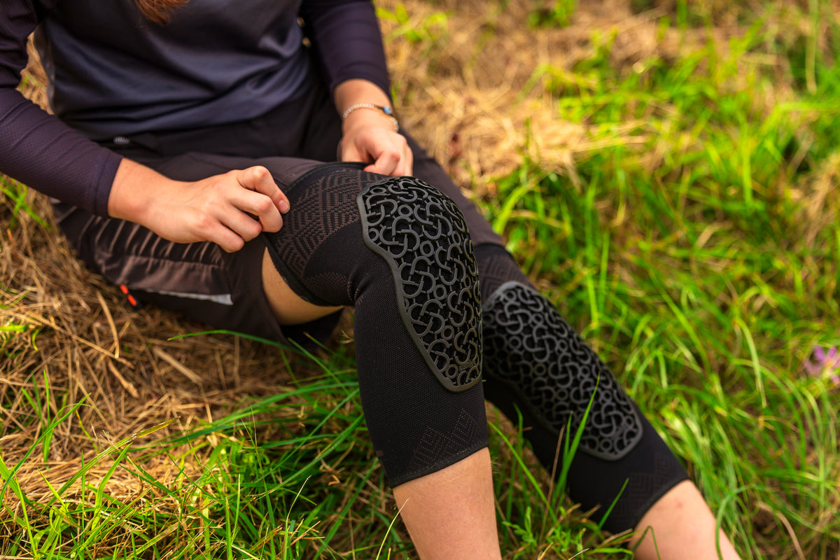 SERYT Flow Knee Pads Alps Black